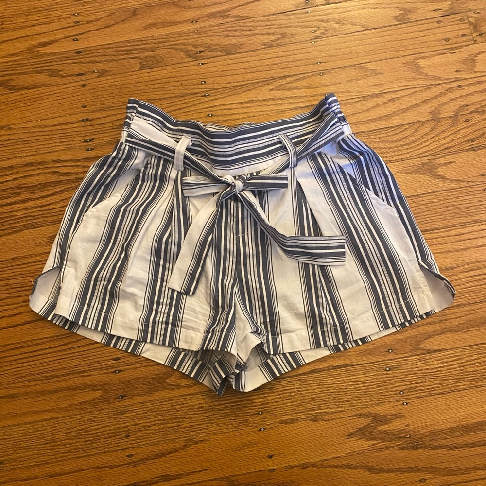 💥2/$10 Paperbag shorts
